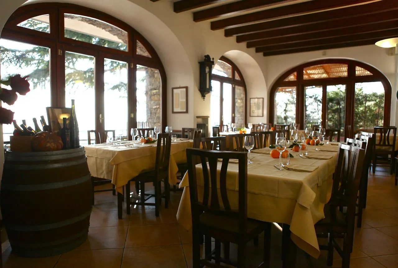 Hotel Rosita Finale Ligure 2*,  Italy